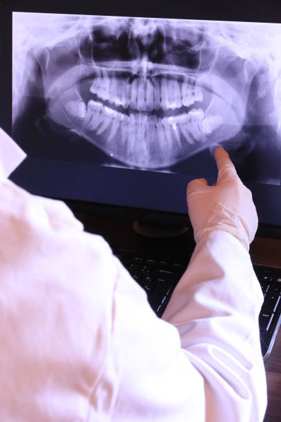Best Broken or Cracked Tooth Emergency Dentist in Paradise, NV